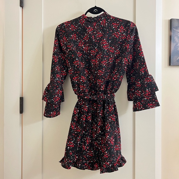 Dynamite Printed Belt Romper - Picture 5 of 6